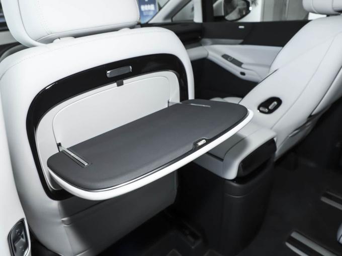 Customized Intelligent Technology Adult Personal 5 Door 7 Seat Xpeng X9 MPV 650Km EV Car 10