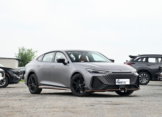 Competitive Sport Smart Chang An EV Changan UNI-V 5 Seaters Sedan 1.5T 2.0T Car