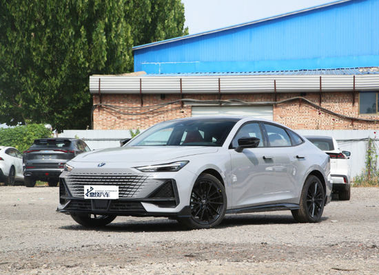 Competitive Export Import Changan UNI-V Luxury High Speed Gasoline Sedan New Car