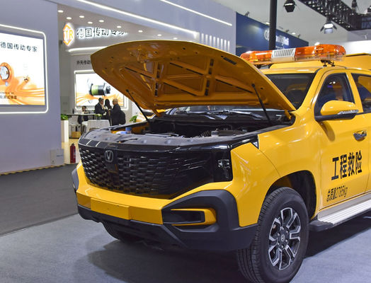 Export Fast Ship Petrol Fuel Hybrid Chang An Hunter 470Nm  2.0T 272 Ps Pickup truck EV New Car